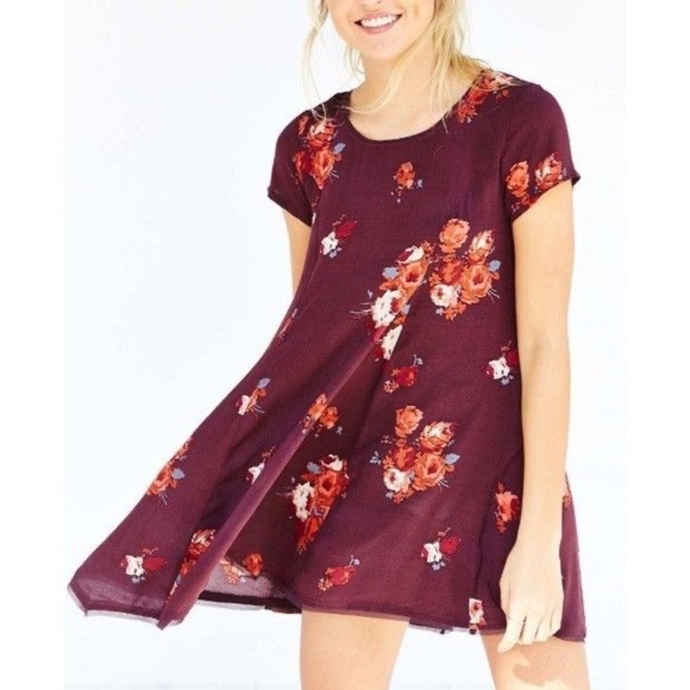 URBAN OUTFITTERS FLORAL MAROON MINIDRESS